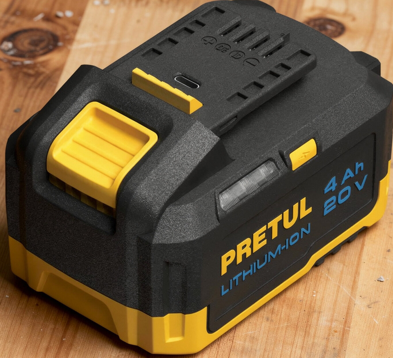 Batería Ion Litio Pretul BAT-20P4 20 V 4 Ah con indicador LED de nivel de carga y diseño ergonómico.