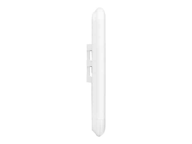 Ubiquiti NanoStation AC NS-5AC vista lateral, perfil delgado del punto de acceso exterior con clip de montaje en poste