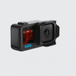 Cámara cinematográfica compacta GoPro MISSION 1 PRO equipada con parasol extraíble profesional