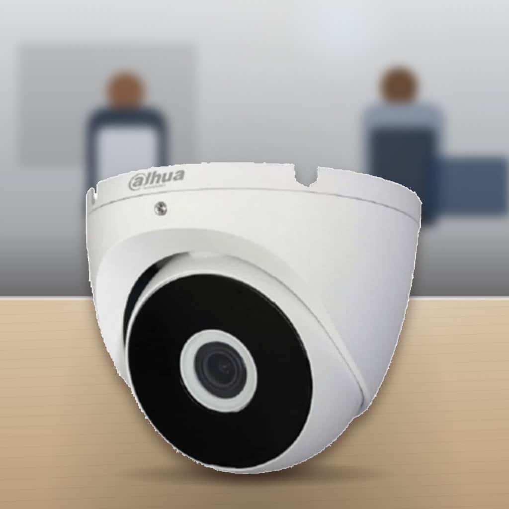 Cámara Minidomo Dahua 5MP HAC-T2A51N 4 en 1 en una oficina