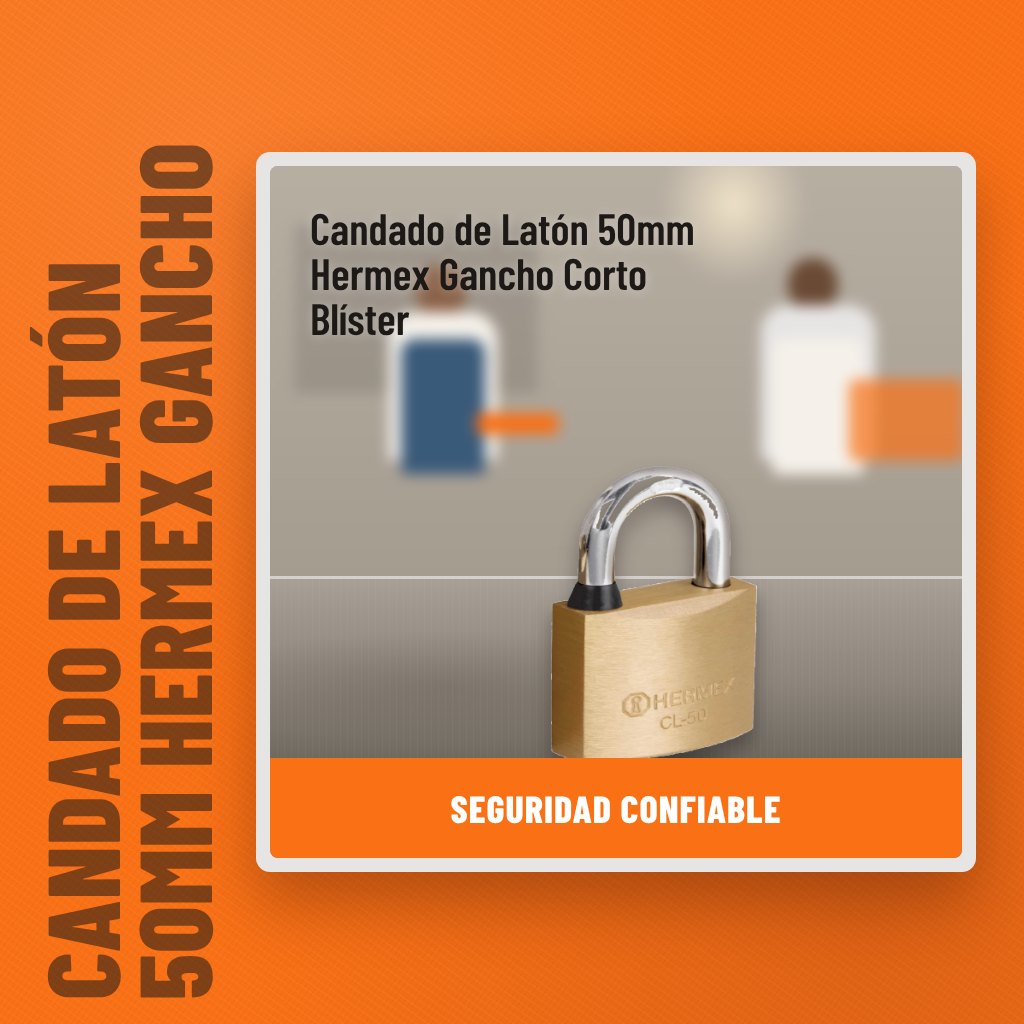 Candado de Latón 50mm Hermex Gancho Corto Blíster en una obra con un profesional al fondo