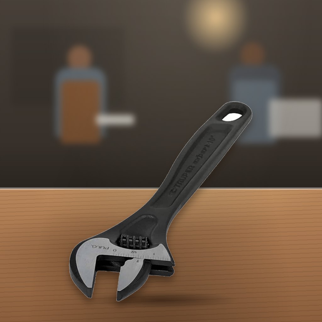 Llave Perico 10" Truper Expert Pavonada en un taller